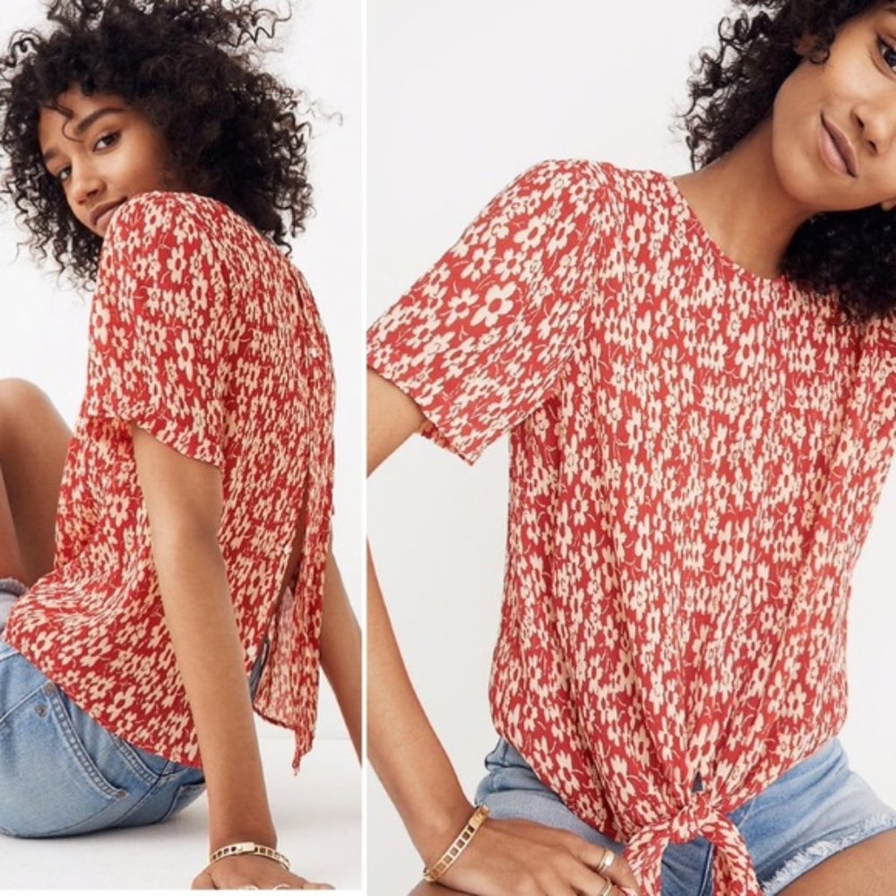 Madewell Crinkle Button Back Tie Tee in Full Bloom